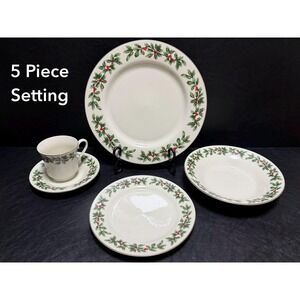 VTG-Set of 20 Formalities by Baum Bros Holly Dinner Plates–Christmas Dinnerware
